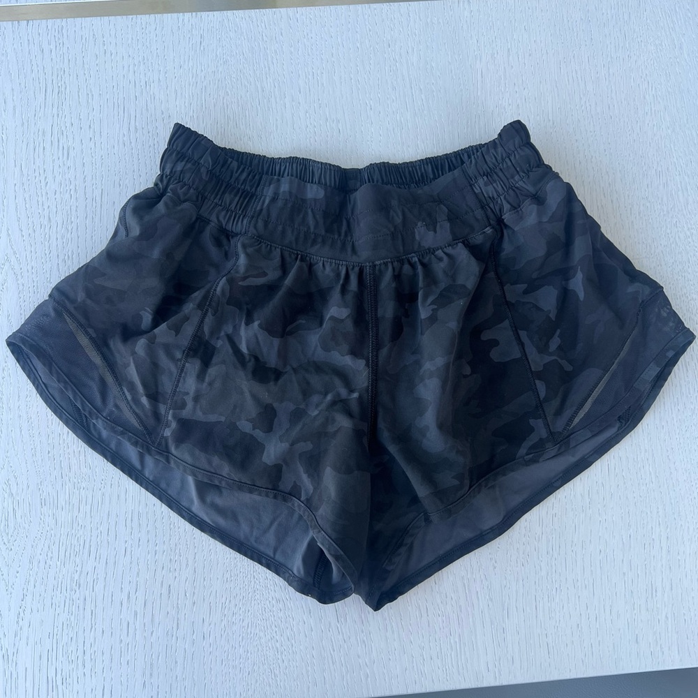 Lululemon camo black and grey hotty hot shorts